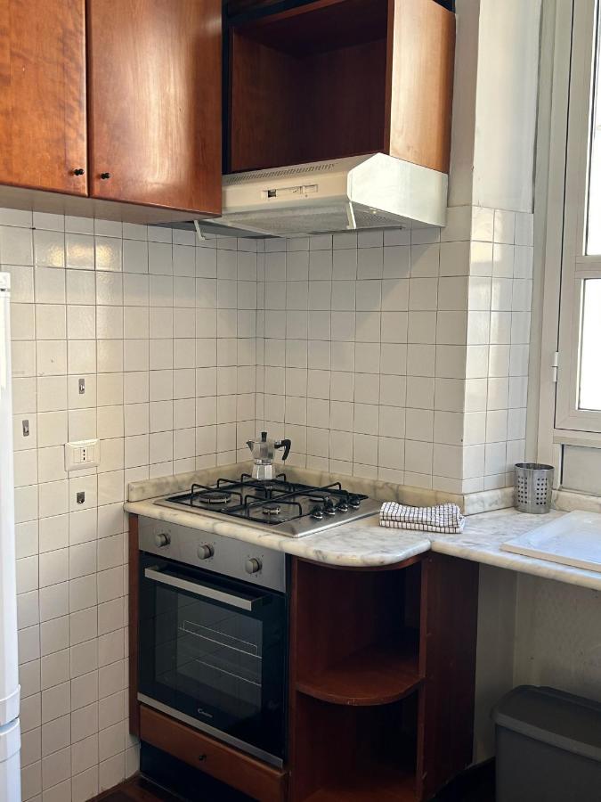 Roma Termini Apartment - Via Vicenza By Ghor Luaran gambar